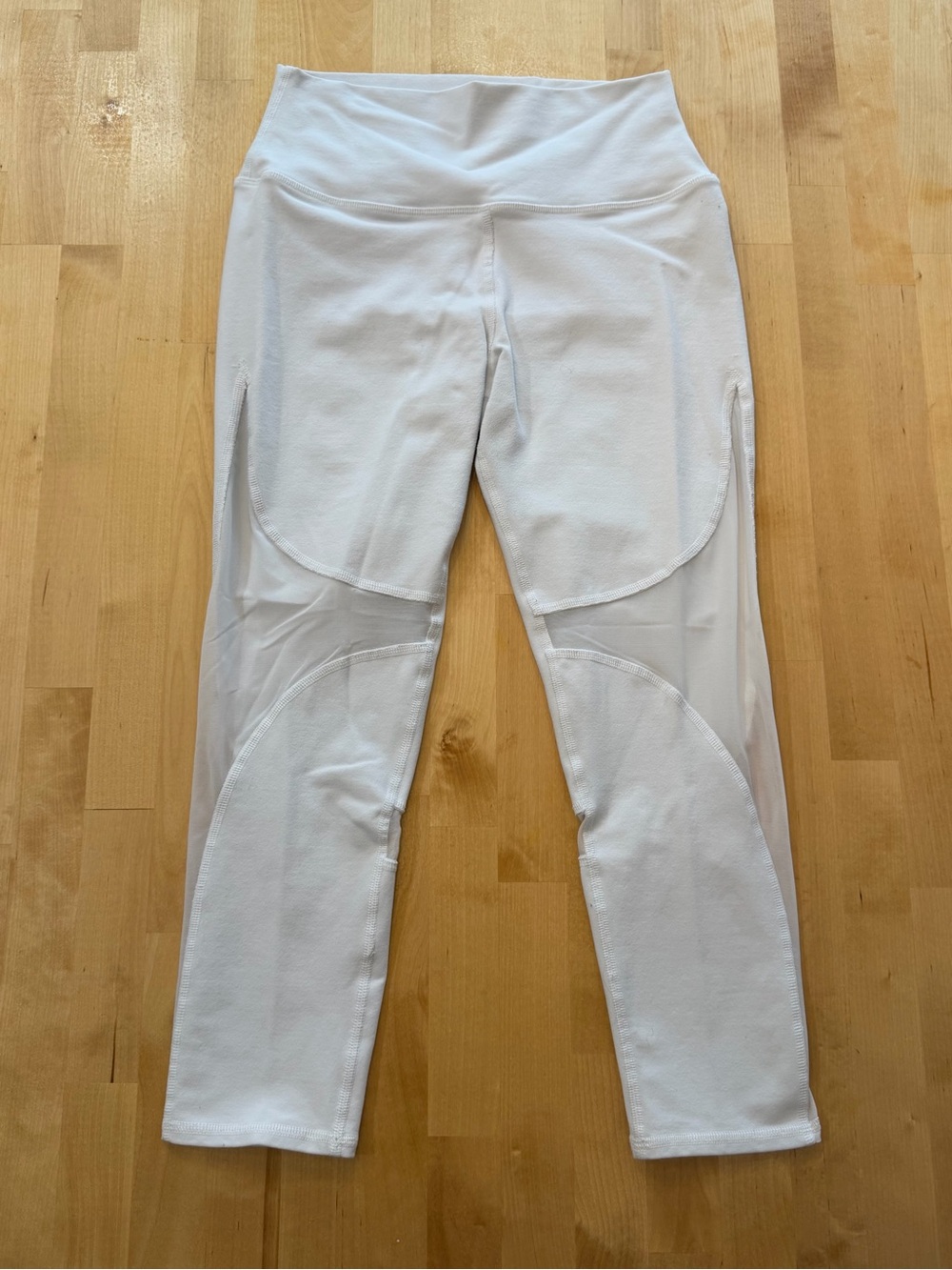Alo Yoga High Waist Coast Capri Leggings